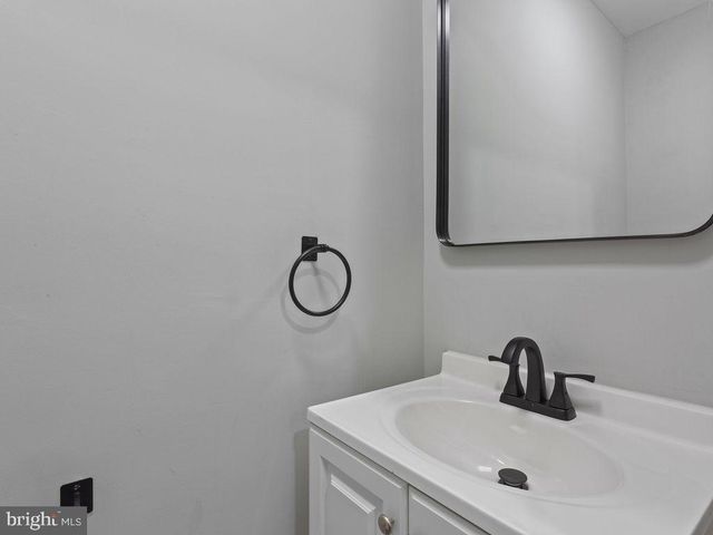 5716 LEITH WALK, Baltimore, MD 21239