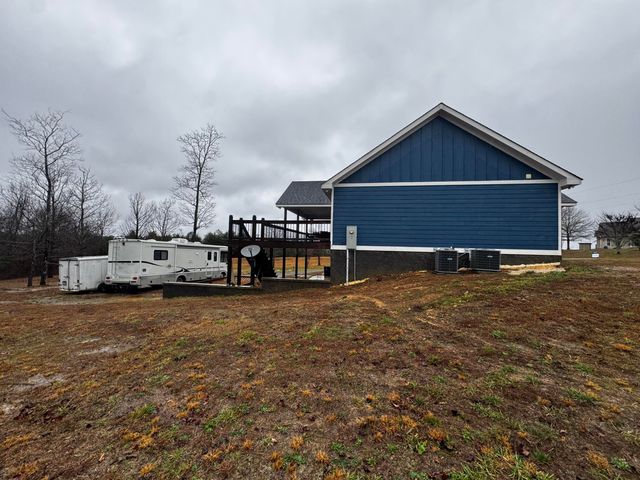 227 S Deer Run Road, Trenton, GA 30752