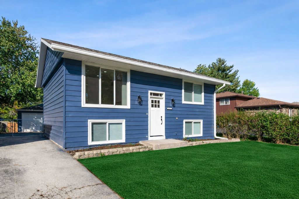 16822 91st Avenue, Orland Hills, IL 60487