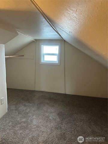 3846 MCKINLEY Avenue E, Tacoma, WA 98404