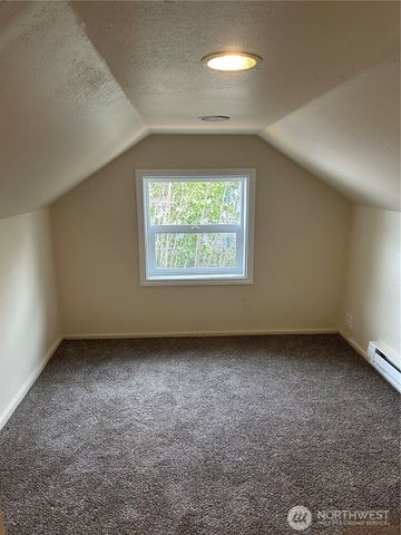 3846 MCKINLEY Avenue E, Tacoma, WA 98404