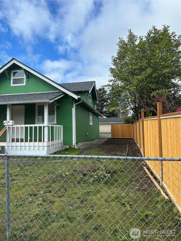 3846 MCKINLEY Avenue E, Tacoma, WA 98404