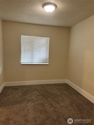 3846 MCKINLEY Avenue E, Tacoma, WA 98404