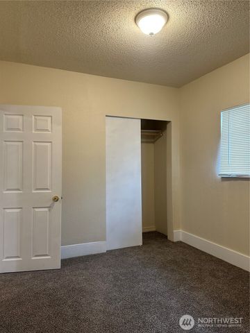 3846 MCKINLEY Avenue E, Tacoma, WA 98404