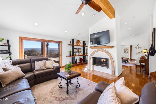 644 Camino De Celeste, Thousand Oaks, CA 91360