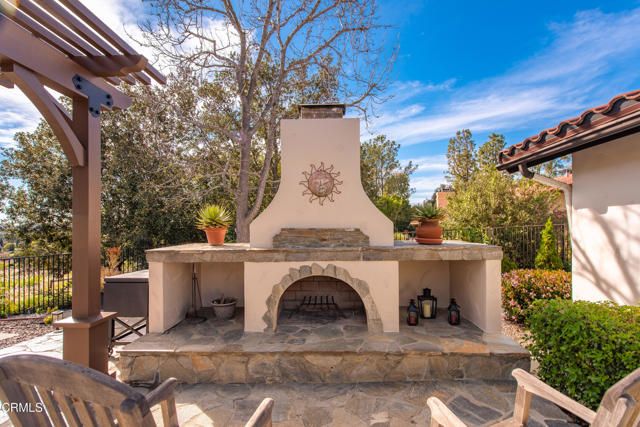 644 Camino De Celeste, Thousand Oaks, CA 91360