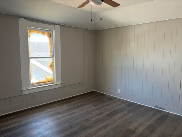 931 9th Avenue 2, Port Arthur, TX 77642