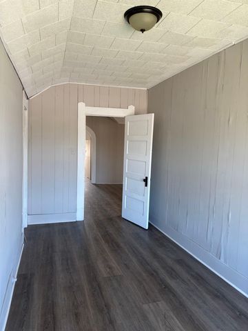 931 9th Avenue 2, Port Arthur, TX 77642