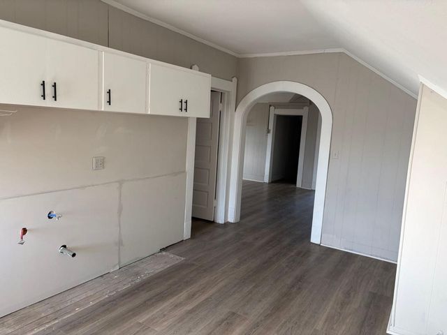 931 9th Avenue 2, Port Arthur, TX 77642