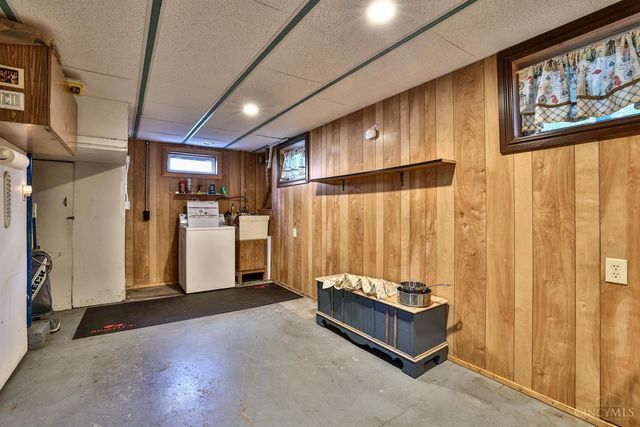 3252 Greenway Avenue, Green Twp, OH 45248