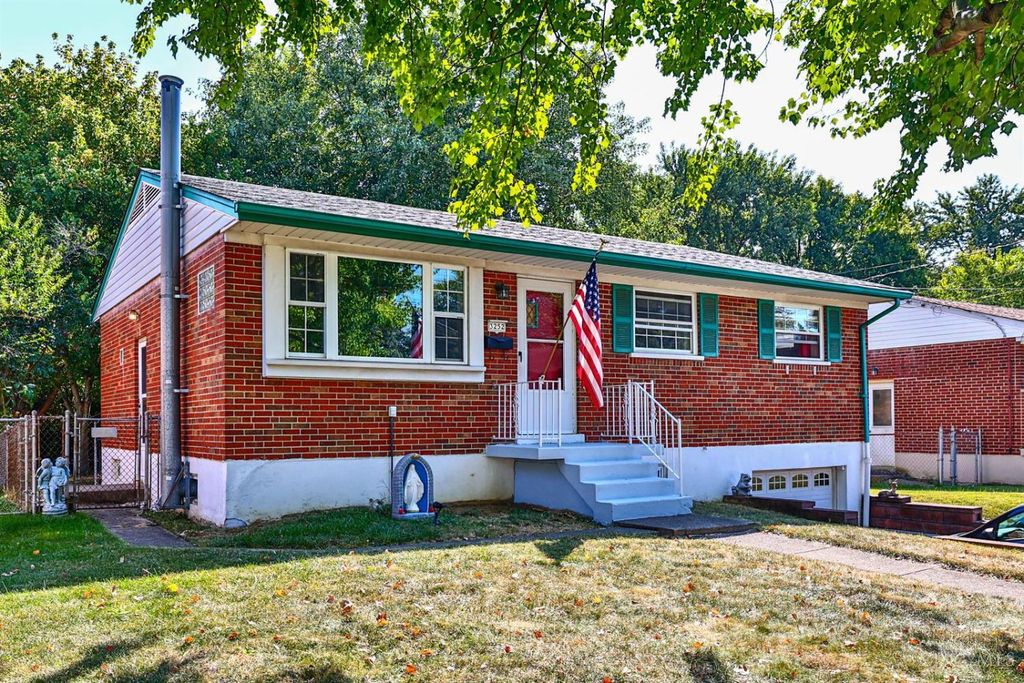 3252 Greenway Avenue, Green Twp, OH 45248