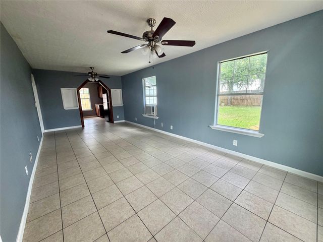 1319 Bernard Street, Pasadena, TX 77506