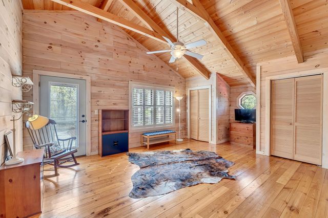 1841 Laurel Lake Dr, Monteagle, TN 37356