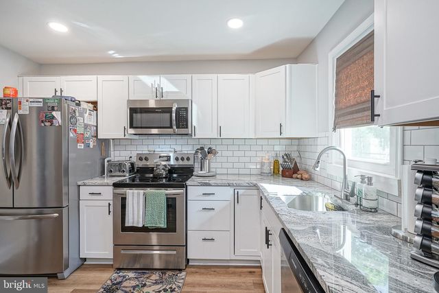 42 EVERGREEN AVE, Pitman, NJ 08071