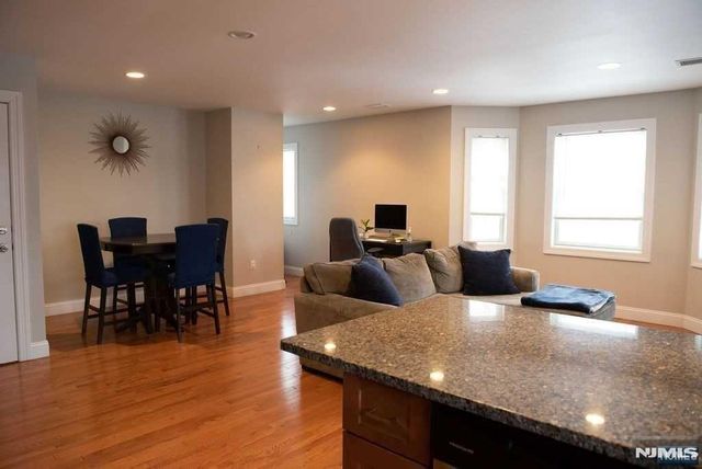 60 Park Avenue 1, Maywood, NJ 07607