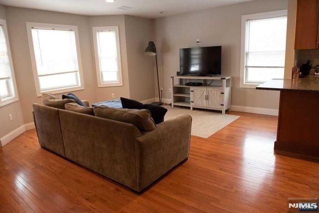 60 Park Avenue 1, Maywood, NJ 07607