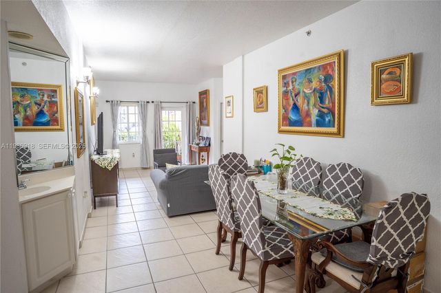 17425 NW 75th Pl 101, Hialeah, FL 33015