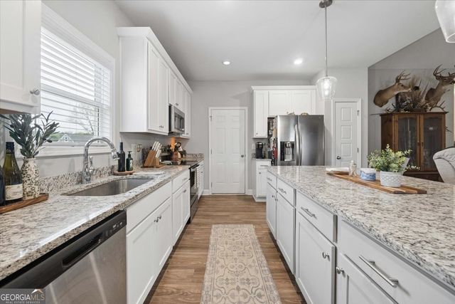 198 Alexander Lakes Drive, Eatonton, GA 31024