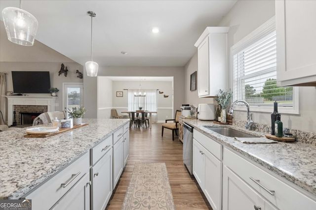 198 Alexander Lakes Drive, Eatonton, GA 31024