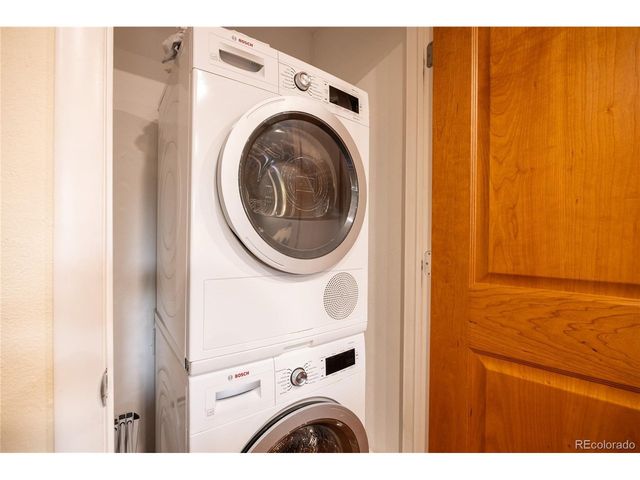 21959 Grandview Ave, Golden, CO 80401