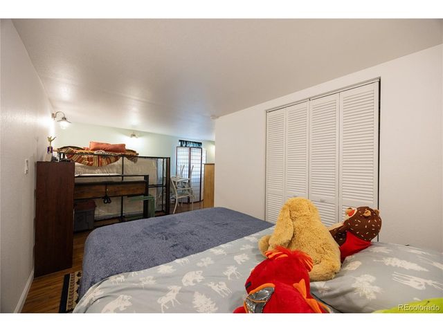 21959 Grandview Ave, Golden, CO 80401