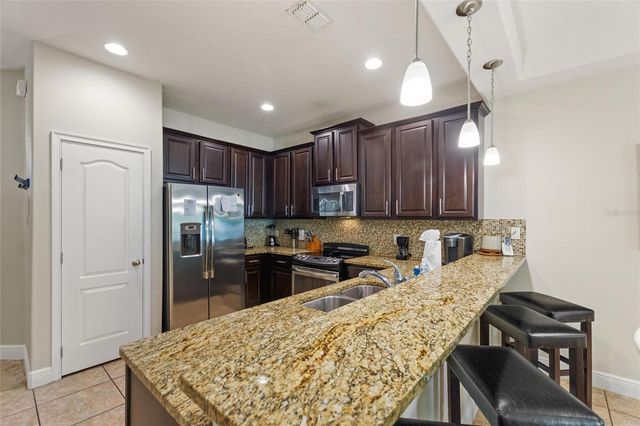 8205 ROSEVILLE BLVD, Davenport, FL 33896