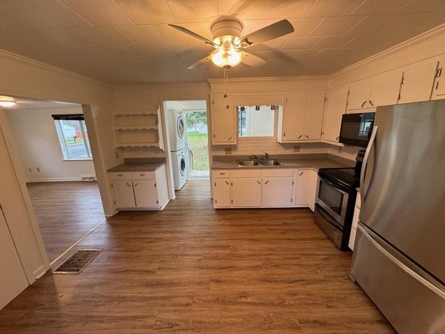 133 W Spaulding STREET, Watertown, WI 53098