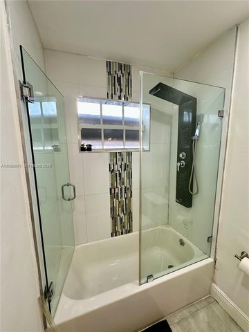5424 Garfield St, Hollywood, FL 33021
