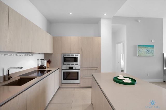 4111 S Ocean Dr 302, Hollywood, FL 33019