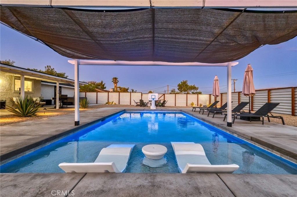 Image 2 of property listing at 74107 Pinon, 29 Palms, CA 92277