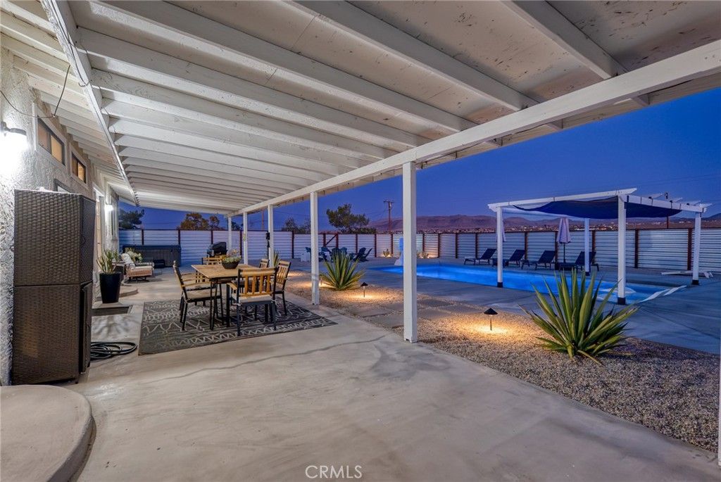 Image 7 of property listing at 74107 Pinon, 29 Palms, CA 92277