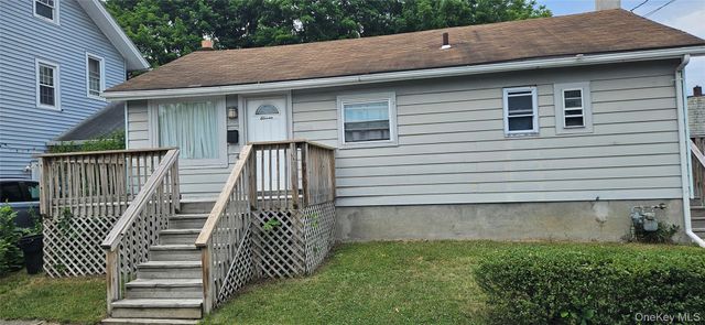11 Chestnut Street, Newburgh, NY 12550
