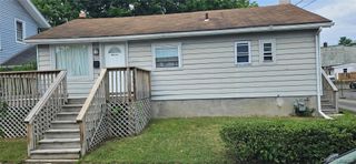 11 Chestnut Street, Newburgh, NY 12550