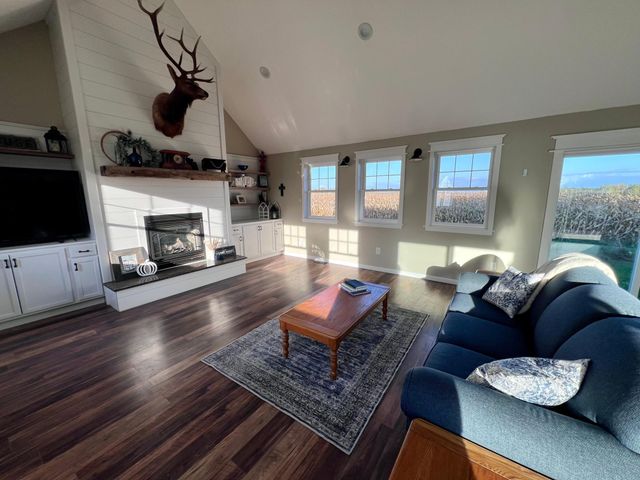 16301 5th Street NE, Foley, MN 56329