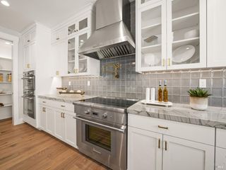 31 Erin Dr, San Rafael, CA 94903