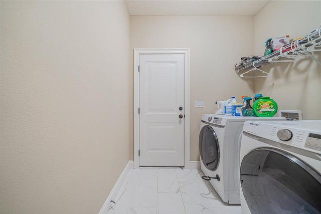 6030 W Dogwood Drive, Crestview, FL 32536