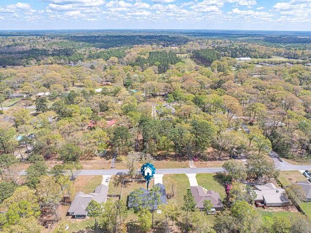 6030 W Dogwood Drive, Crestview, FL 32536