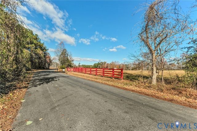 1392 Sports Lake Rd, Columbia, VA 23038