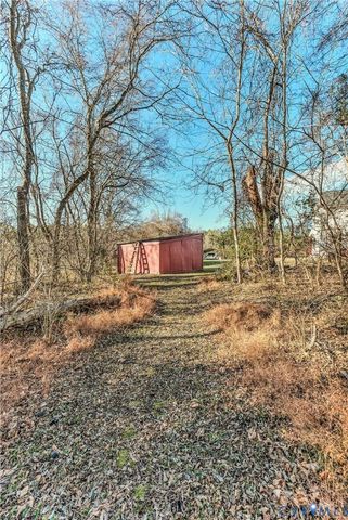 1392 Sports Lake Rd, Columbia, VA 23038