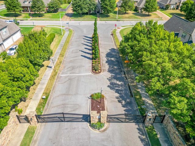 9270 S ROMANO WAY, Germantown, TN 38138