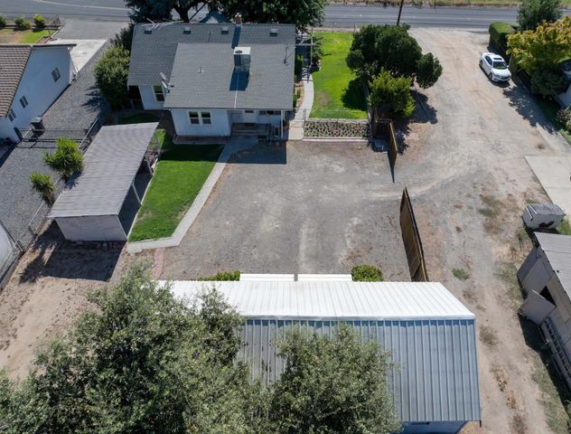 4741 N Gratton Rd, Denair, CA 95316