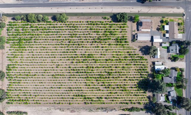 4741 N Gratton Rd, Denair, CA 95316