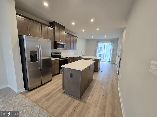 4928 DUNHAVEN DR, Fredericksburg, VA 22408