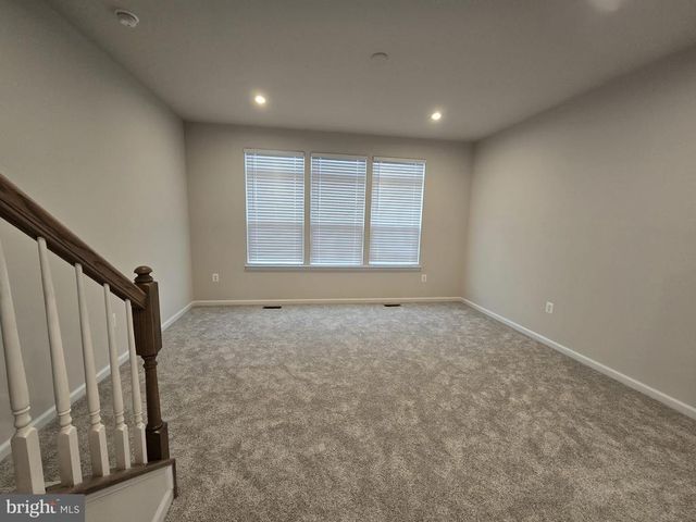 4928 DUNHAVEN DR, Fredericksburg, VA 22408