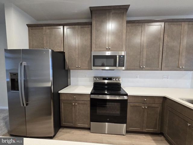 4928 DUNHAVEN DR, Fredericksburg, VA 22408