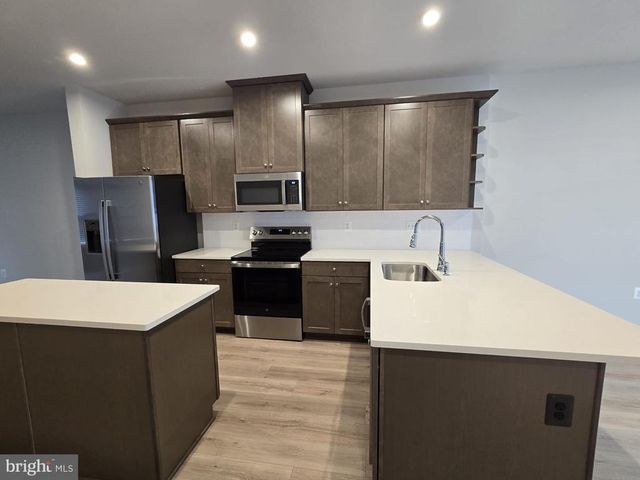 4928 DUNHAVEN DR, Fredericksburg, VA 22408