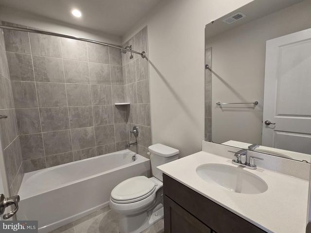 4928 DUNHAVEN DR, Fredericksburg, VA 22408
