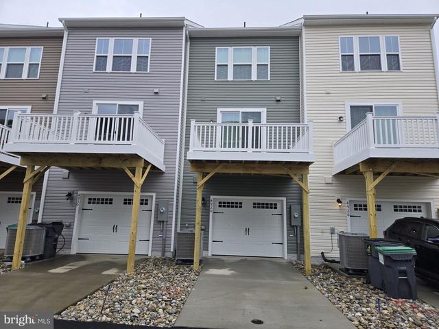 4928 DUNHAVEN DR, Fredericksburg, VA 22408