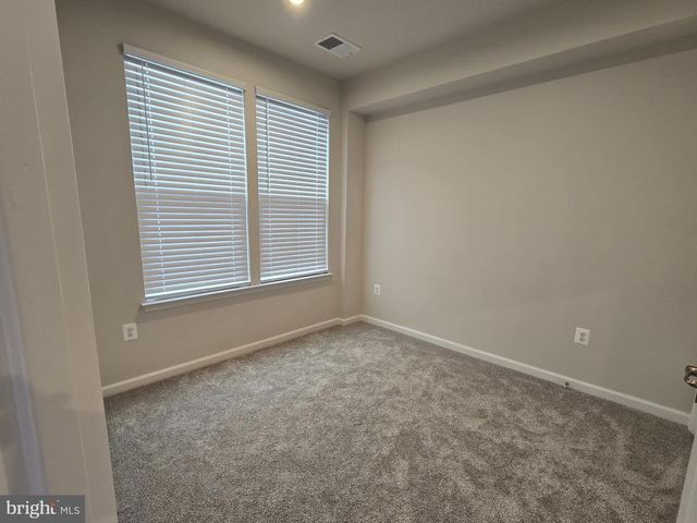 4928 DUNHAVEN DR, Fredericksburg, VA 22408