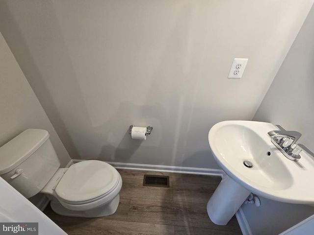 4928 DUNHAVEN DR, Fredericksburg, VA 22408